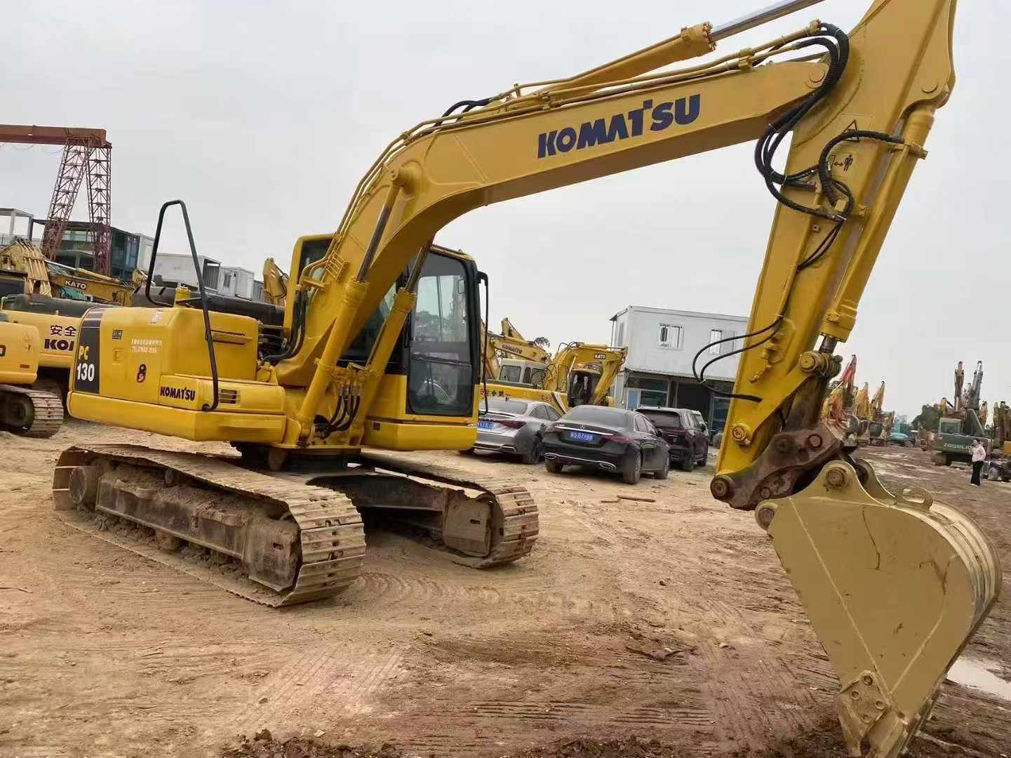 Used Komatsu PC130-8 Excavator 2016 Model / 9