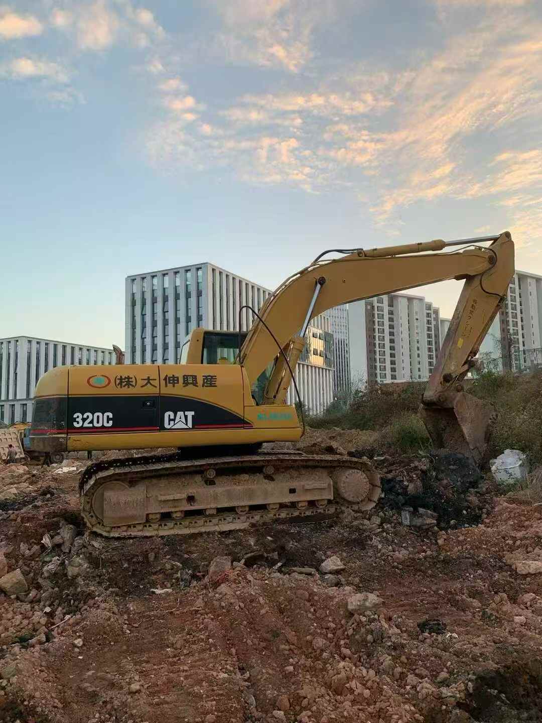 Used Caterpillar 320C Excavator 2016 Model / 2