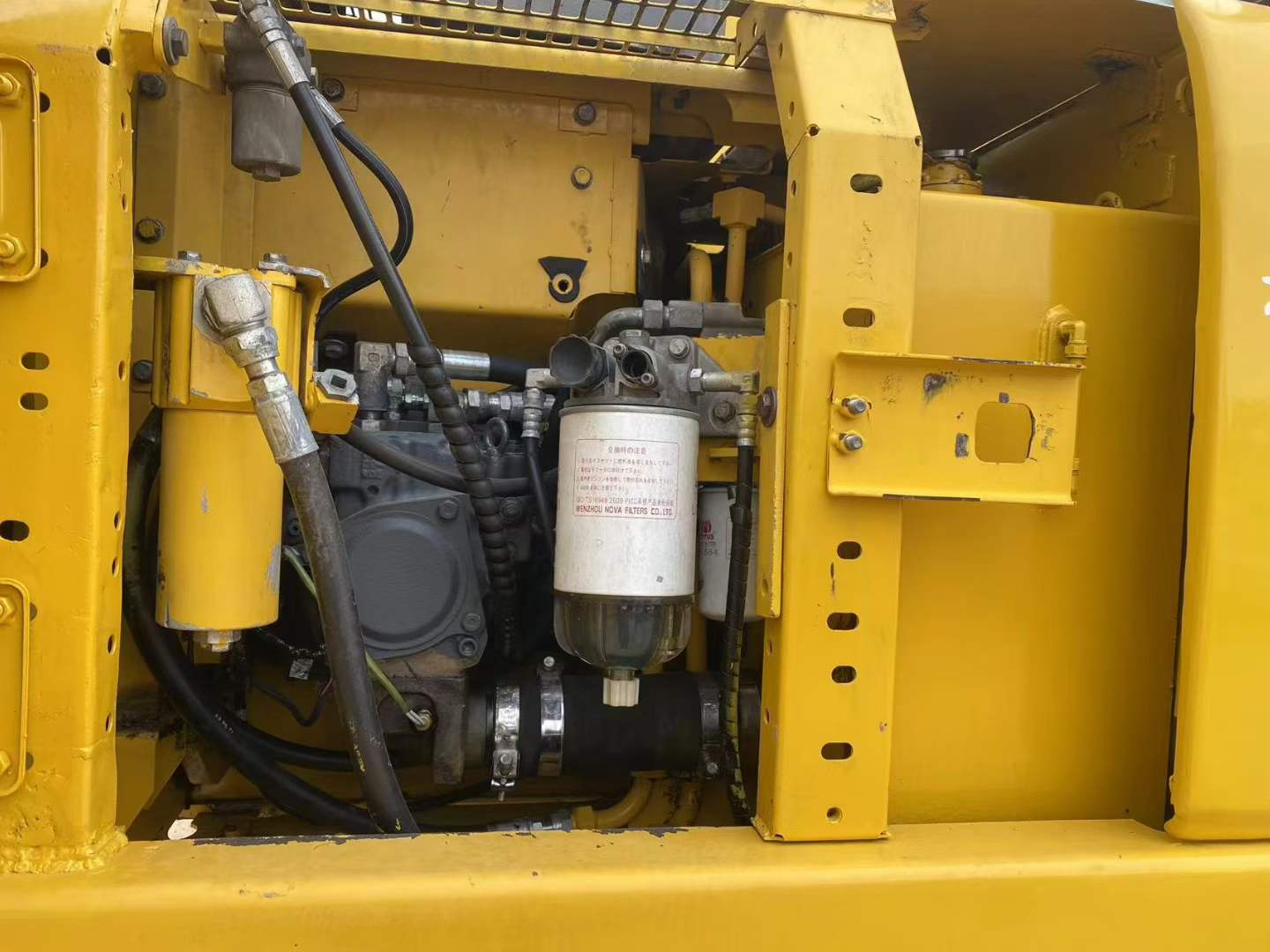 Used Komatsu PC130-8 Excavator 2016 Model / 7