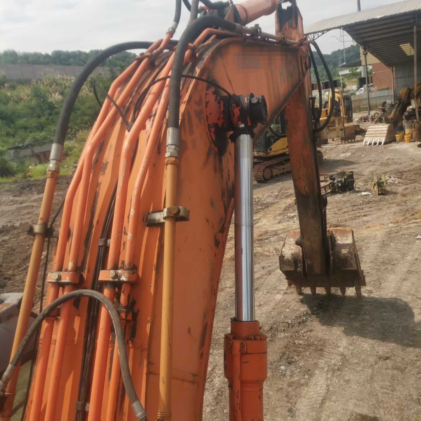 Used Hitachi ZX200-3G Excavator 2013 Model / 2