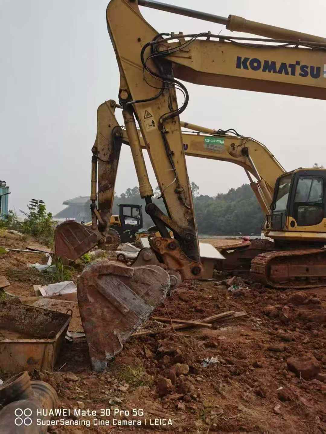 Used Komatsu PC240-11M0 Excavator 2014 Model / 3