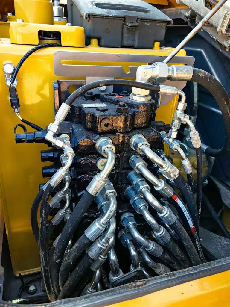 Used XCMG XE80 Excavator 2024 Model / 3