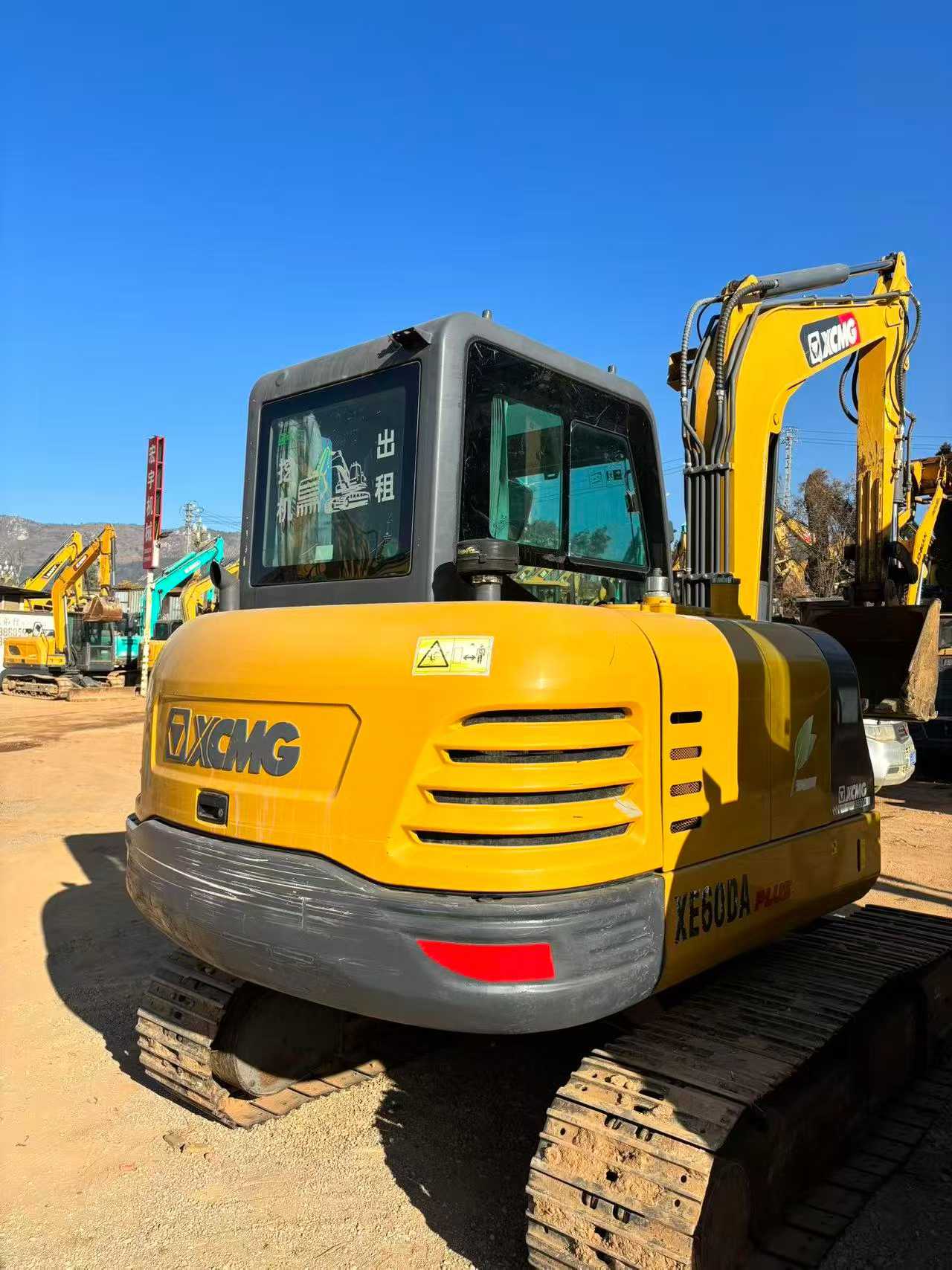Used XCMG XE60 Excavator 2021 Model / 3