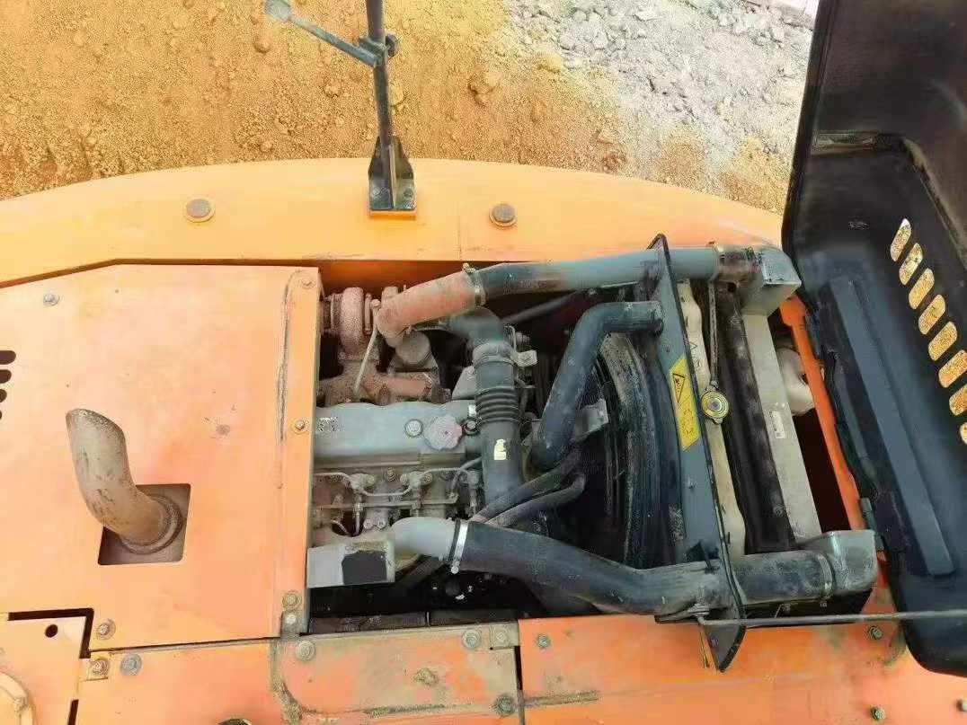 Buy Hitachi ZX120 Used Excavator / 3 Used Hitachi ZX120 Excavator 2015 Model / 3