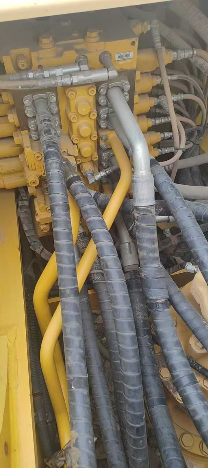 Used Komatsu PC200 Excavator 2019 Model / 6