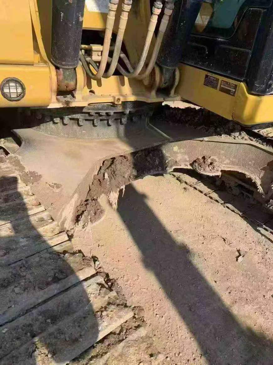 Used Caterpillar 320GC Excavator 2022 Model / 2