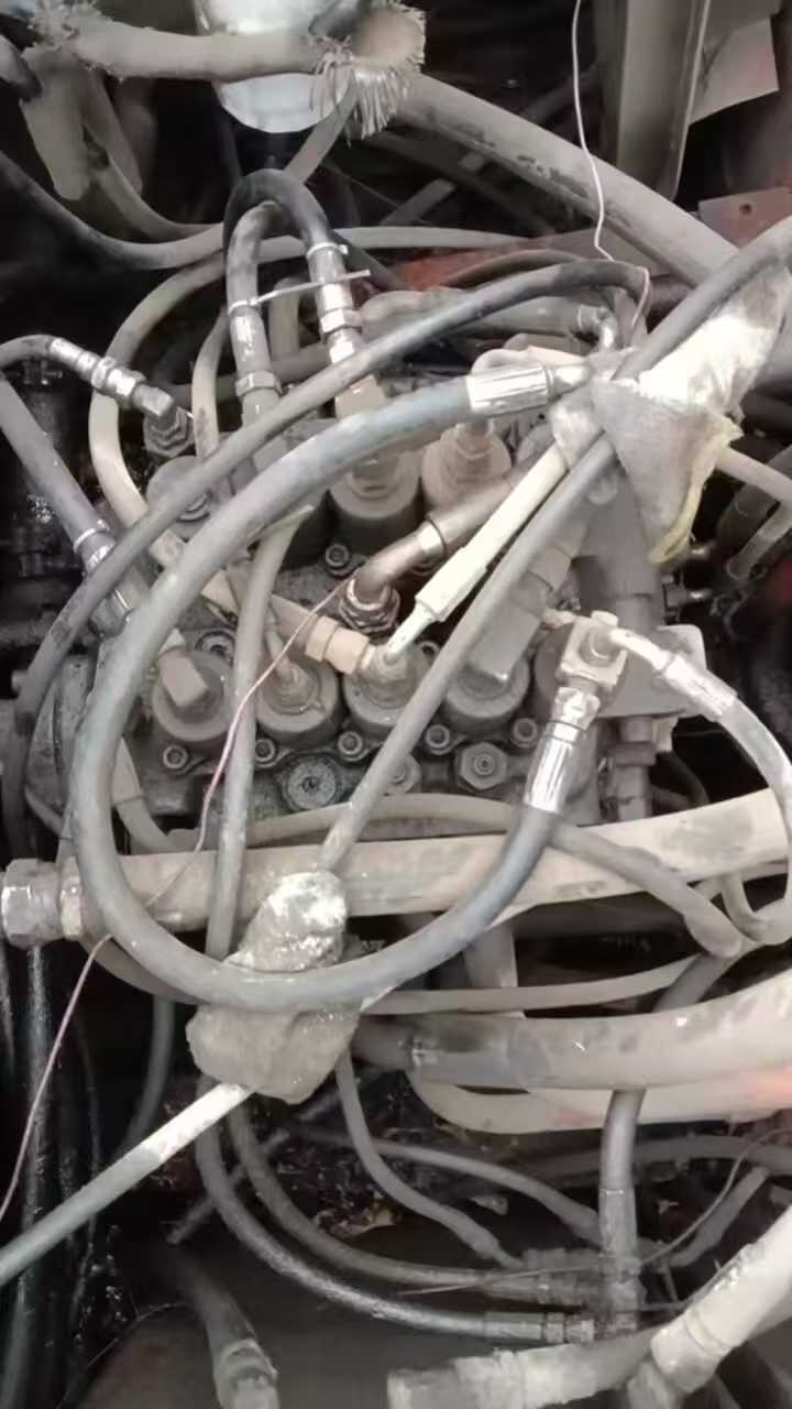 Used Doosan DH220-7 Excavator 2016 Model / 4