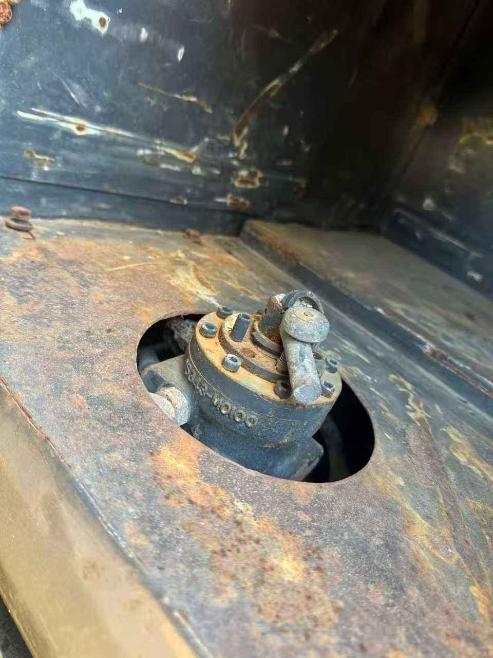 Used Sumitomo SH200A5 Excavator 2015 Model / 8