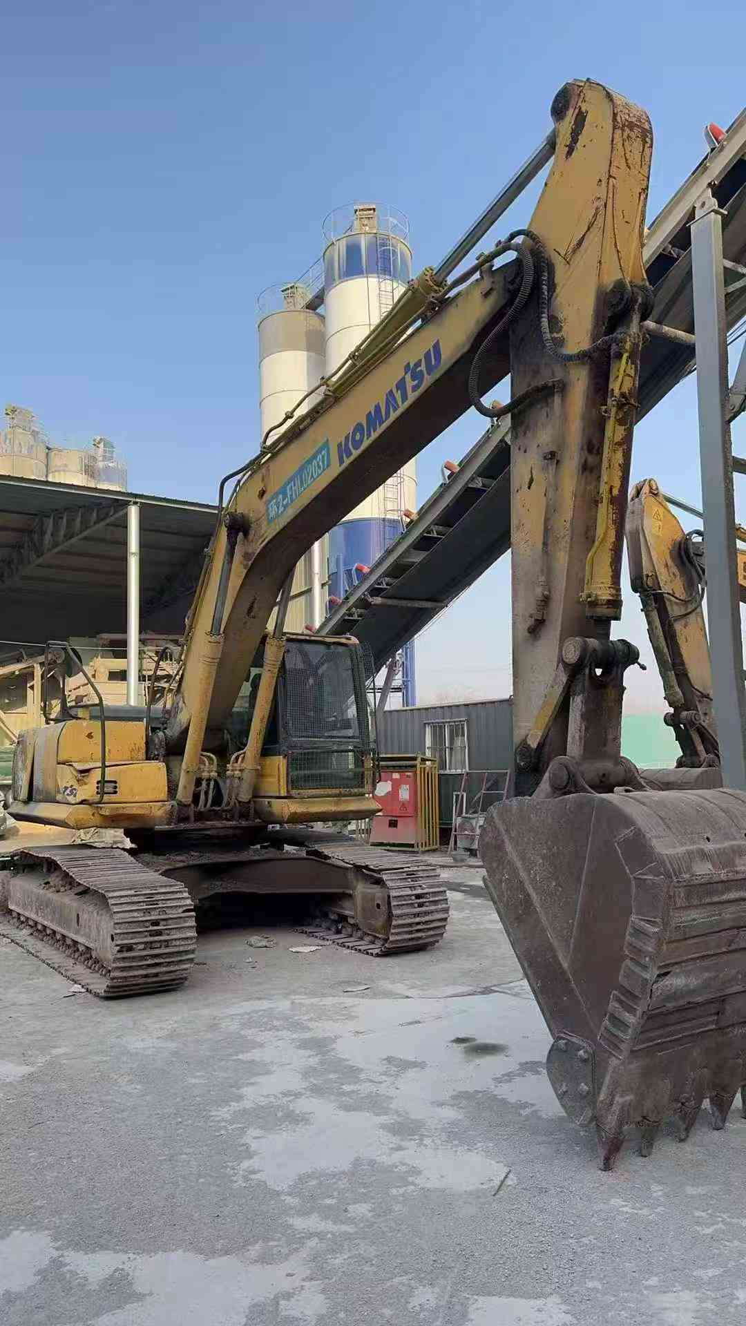Used Komatsu PC210-8 Excavator 2011 Model / 6