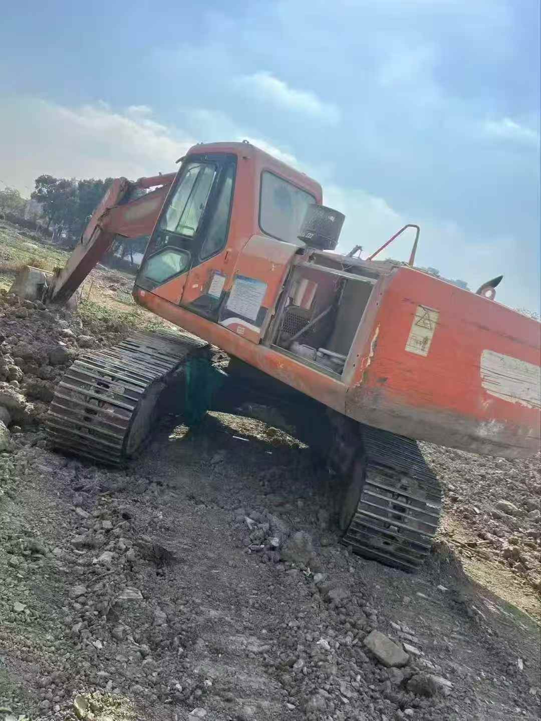 Buy Doosan DH220-7 Used Excavator