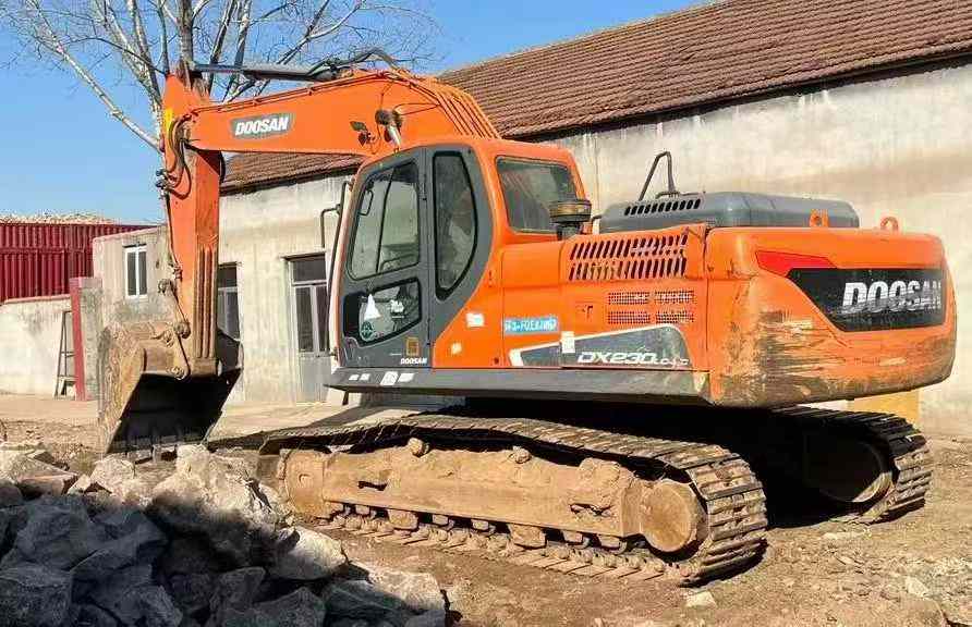 Buy Doosan DX75 Used Excavator