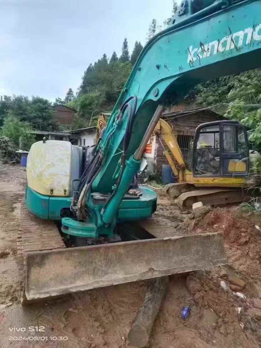 Used Komatsu PC35MR-1 Excavator 2016 Model / 4
