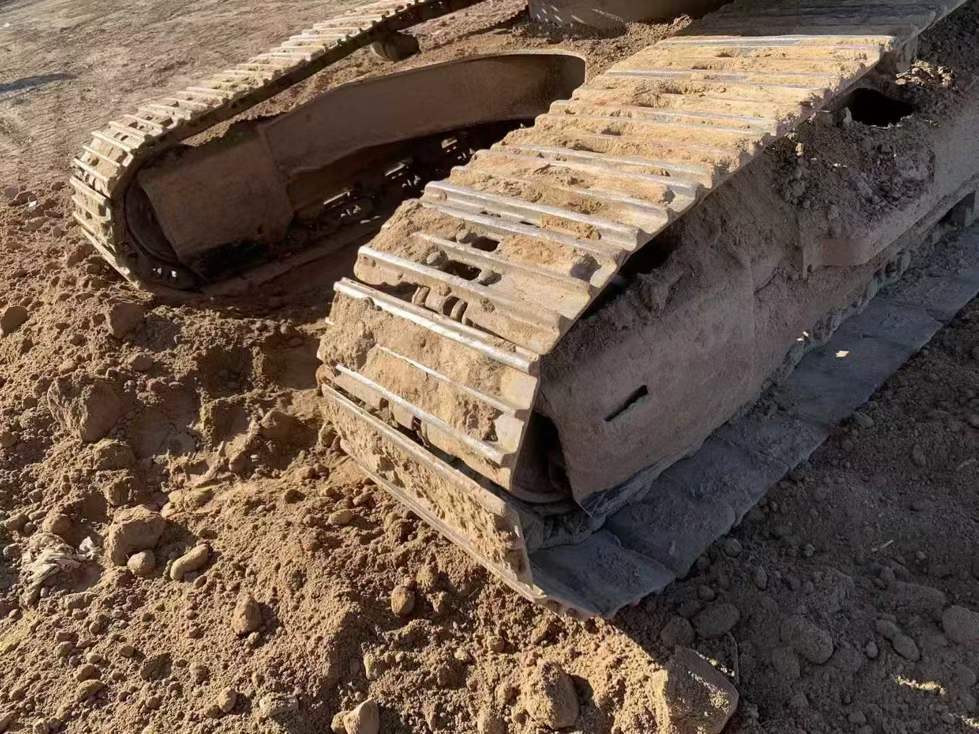 Used Hitachi ZX200-3 Excavator 2016 Model / 9