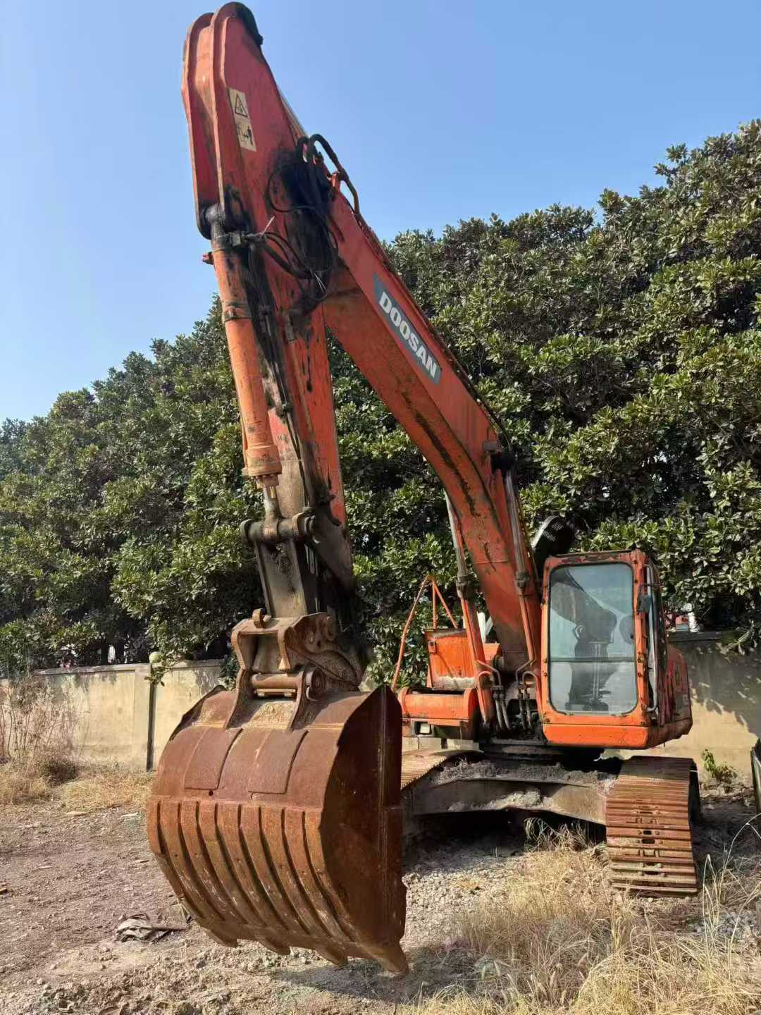 Used Doosan DL550 Excavator 2016 Model / 9