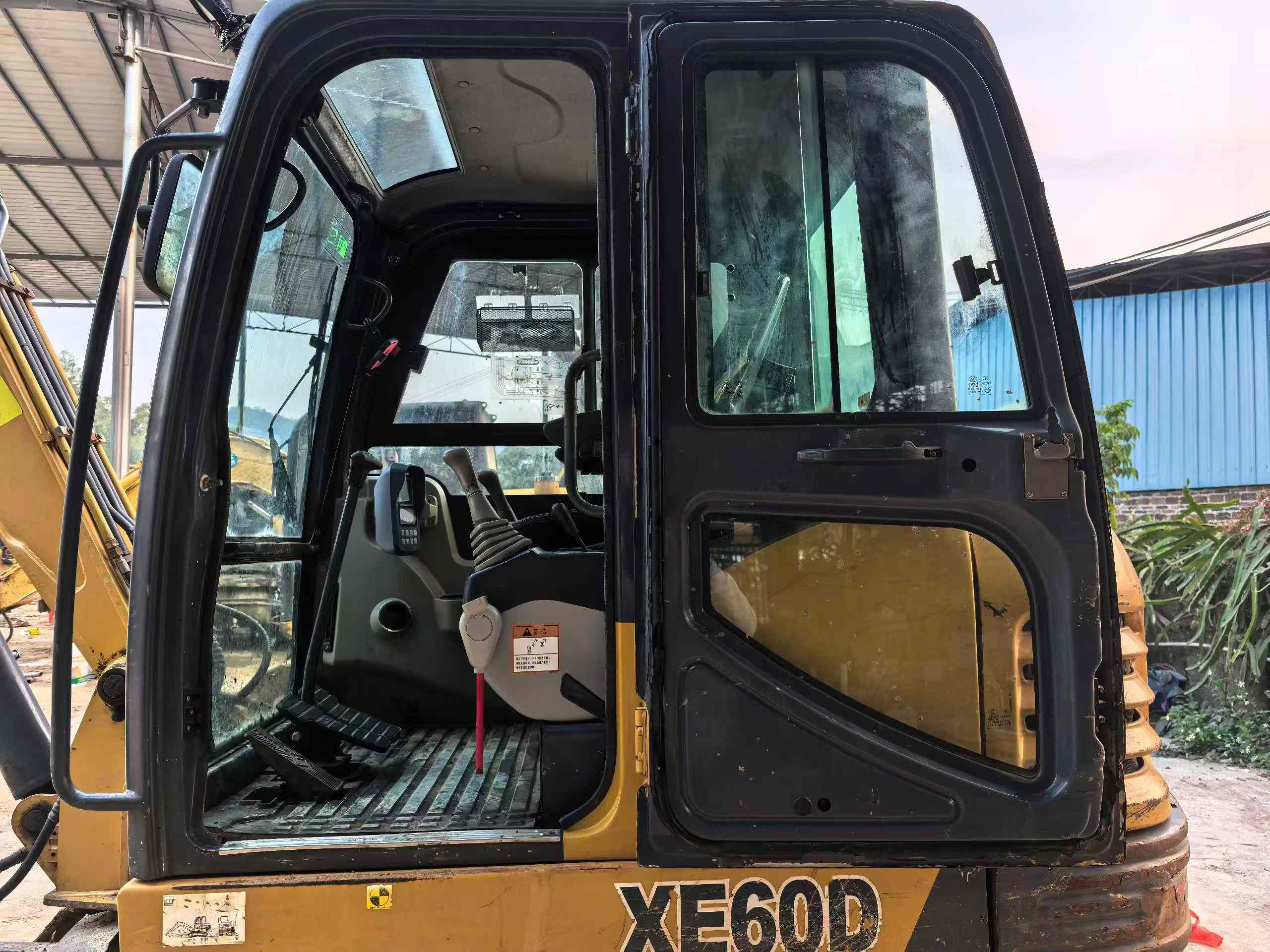Used XCMG XE60 Excavator 2018 Model / 5