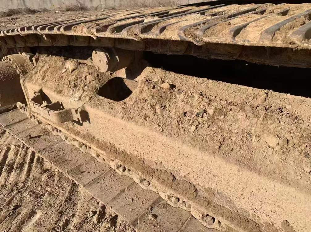 Used Hitachi ZX200-3 Excavator 2016 Model / 8