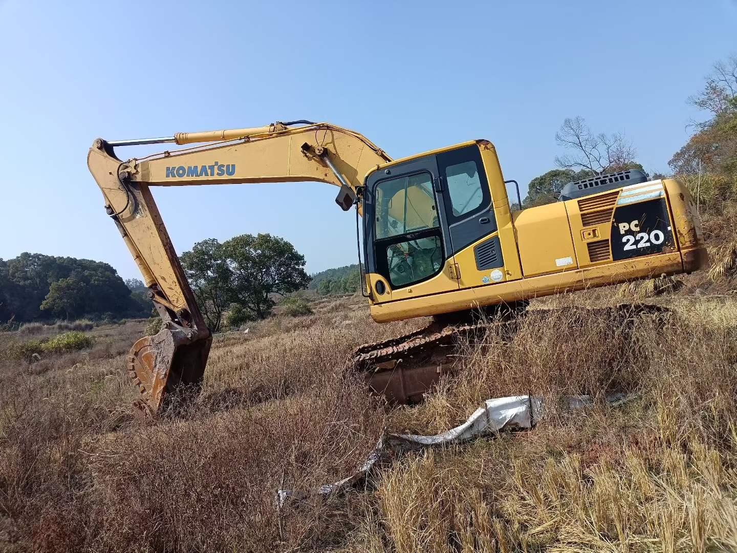 Buy Komatsu PC200-8N1 Used Excavator