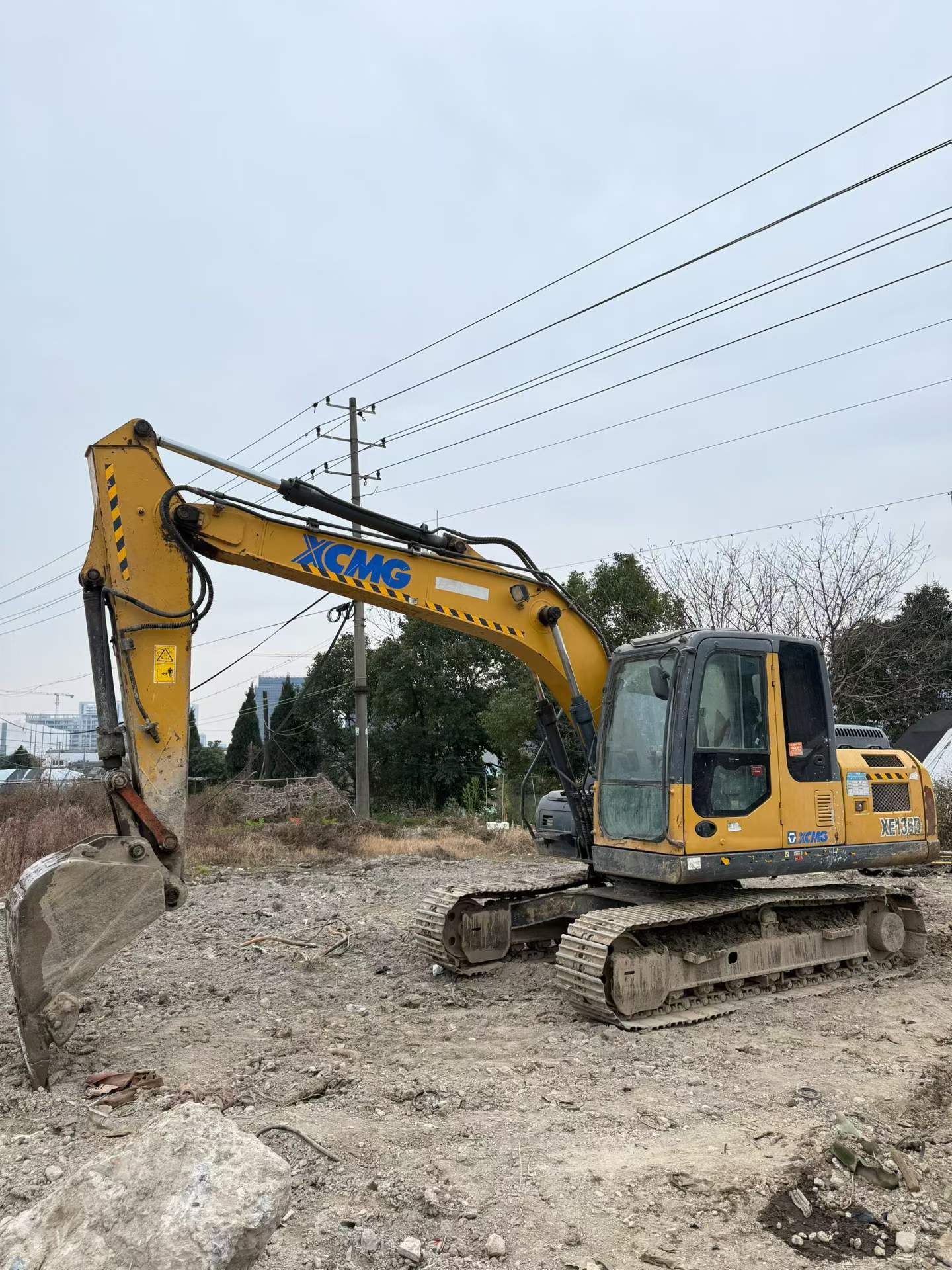 Buy XCMG XE135GA Used Excavator