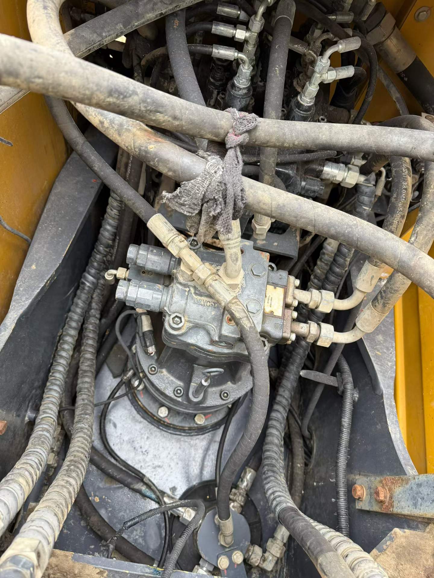 Used XCMG XE135GA Excavator 2017 Model / 6