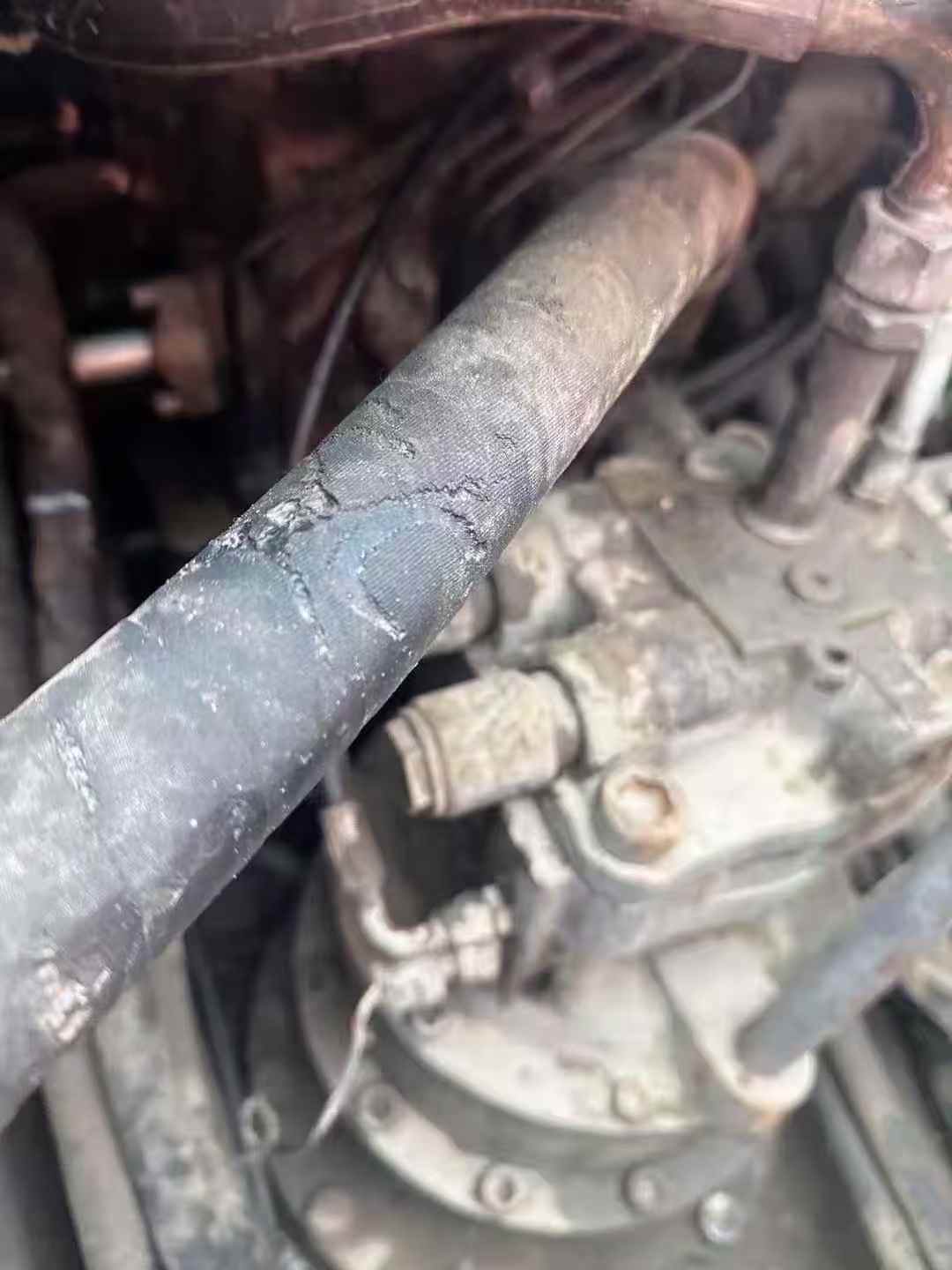 Used Hitachi ZX200-3G Excavator 2013 Model / 6