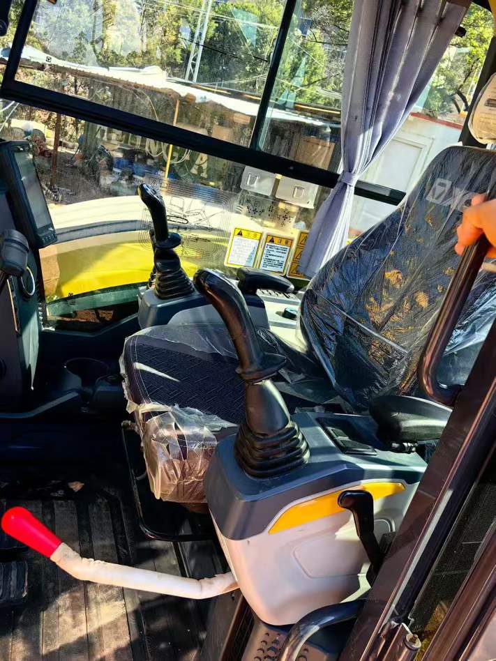 Used XCMG XE80 Excavator 2024 Model / 7