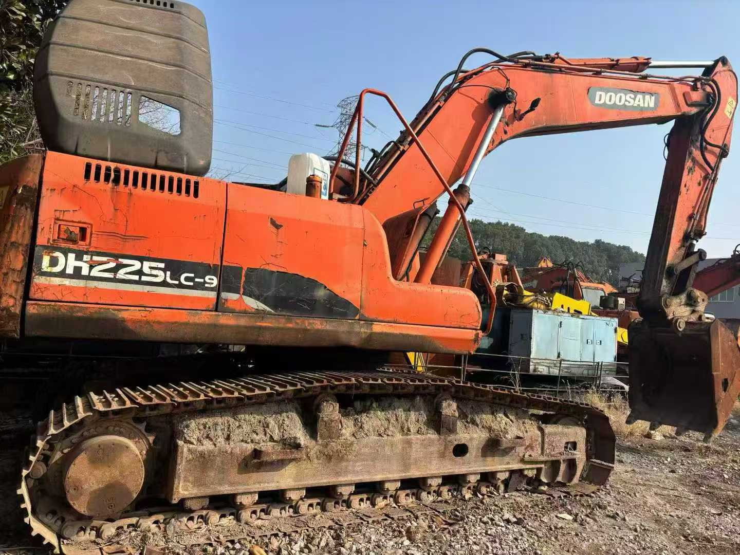 Buy Doosan DL550 Used Excavator