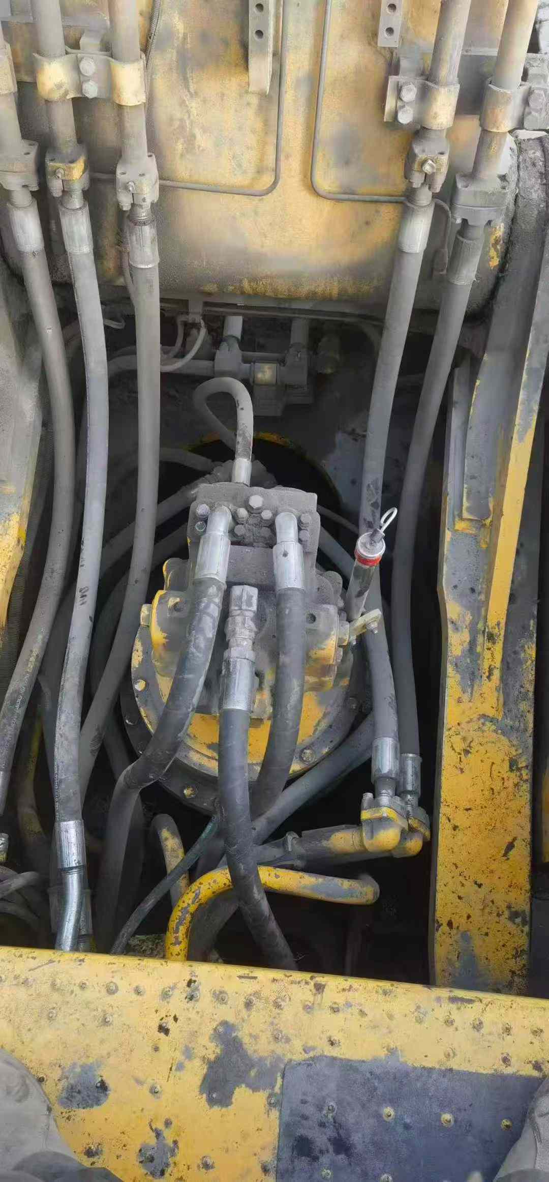 Used Komatsu PC500LC-10M0 Excavator 2021 Model / 3