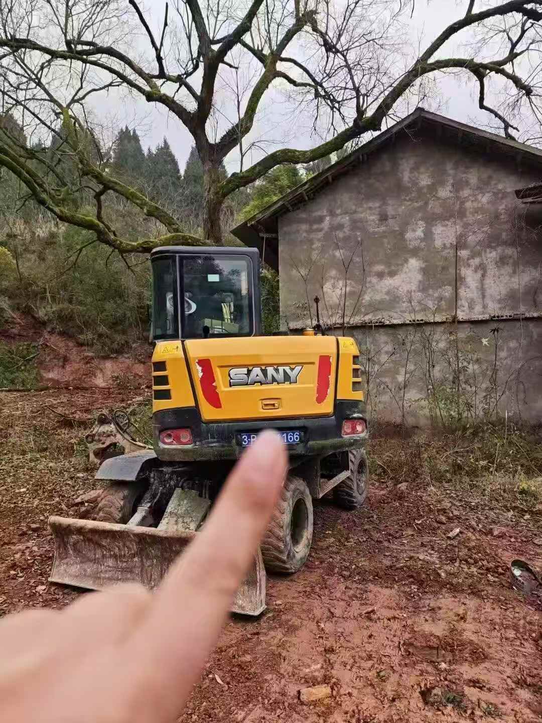 Buy Sany SY65W Used Excavator