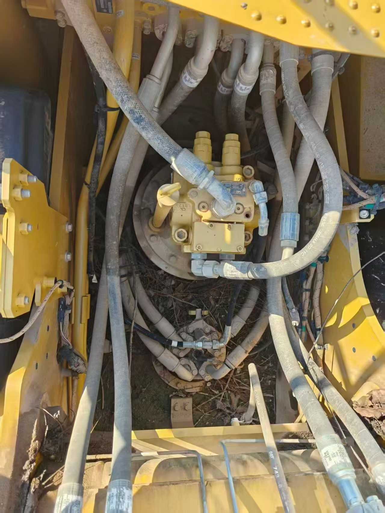 Used Caterpillar 320GC Excavator 2021 Model / 8