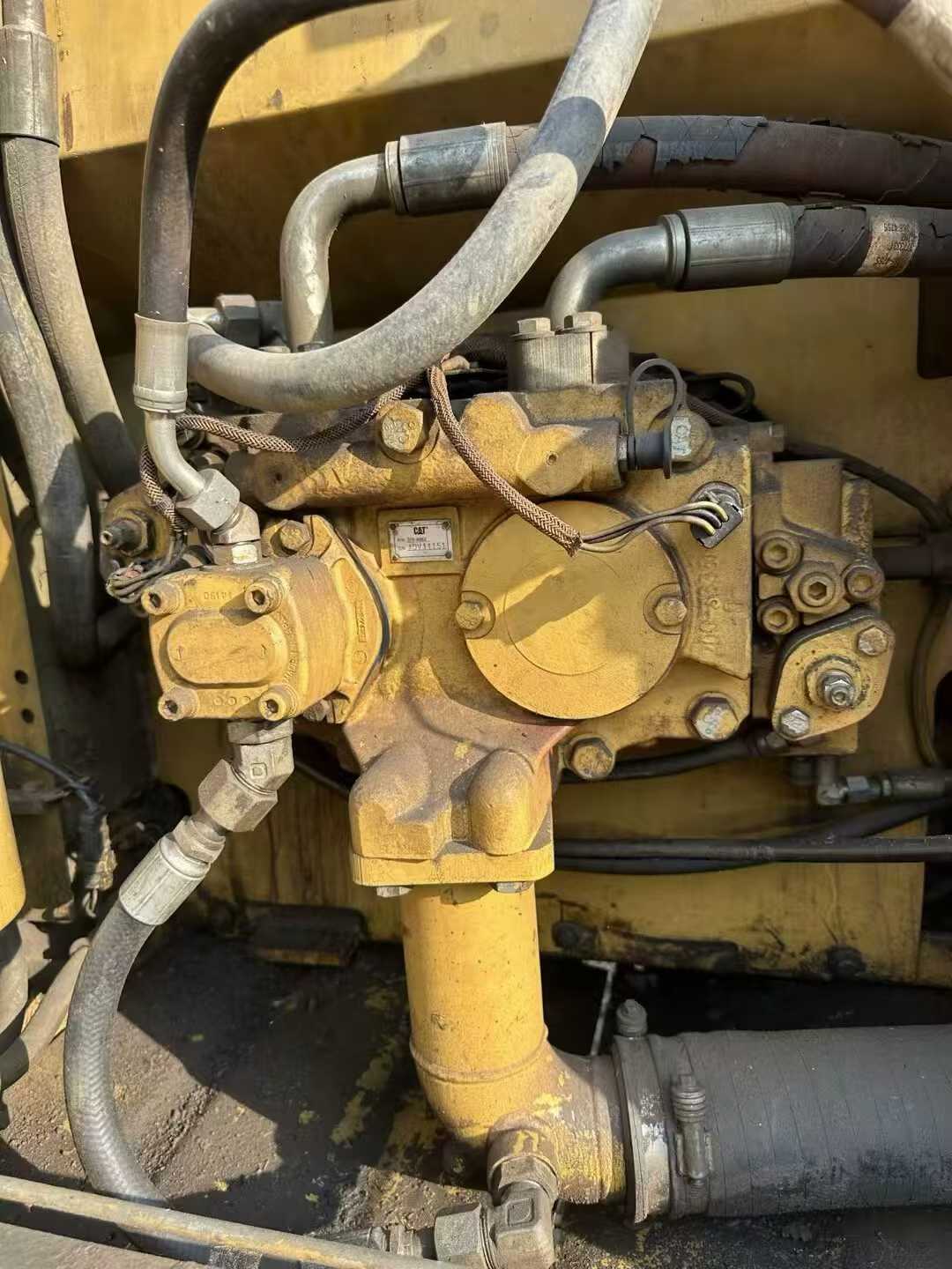 Used Caterpillar 323DL Excavator 2014 Model / 2