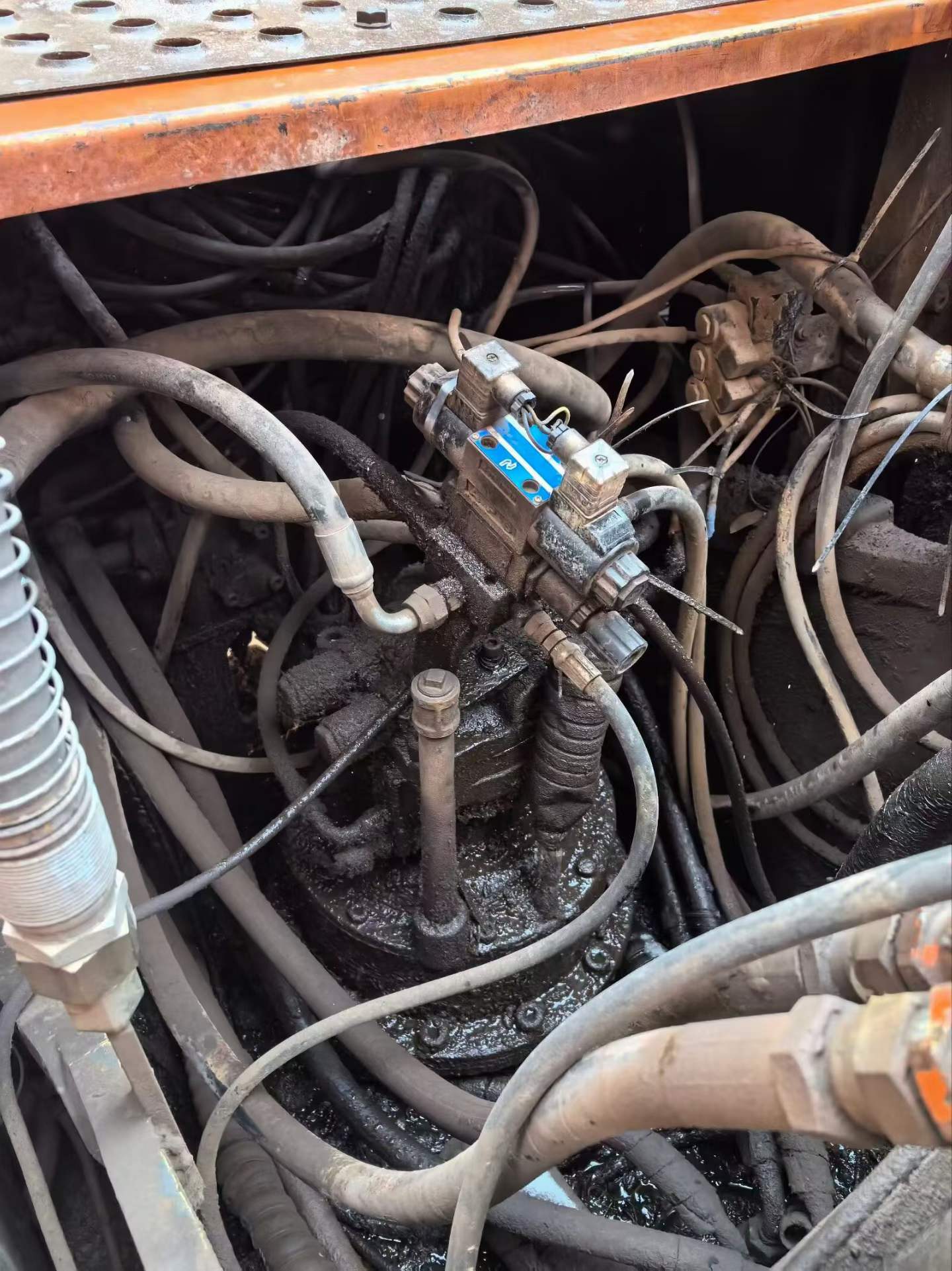 Used Hitachi ZX240 Excavator 2016 Model / 4