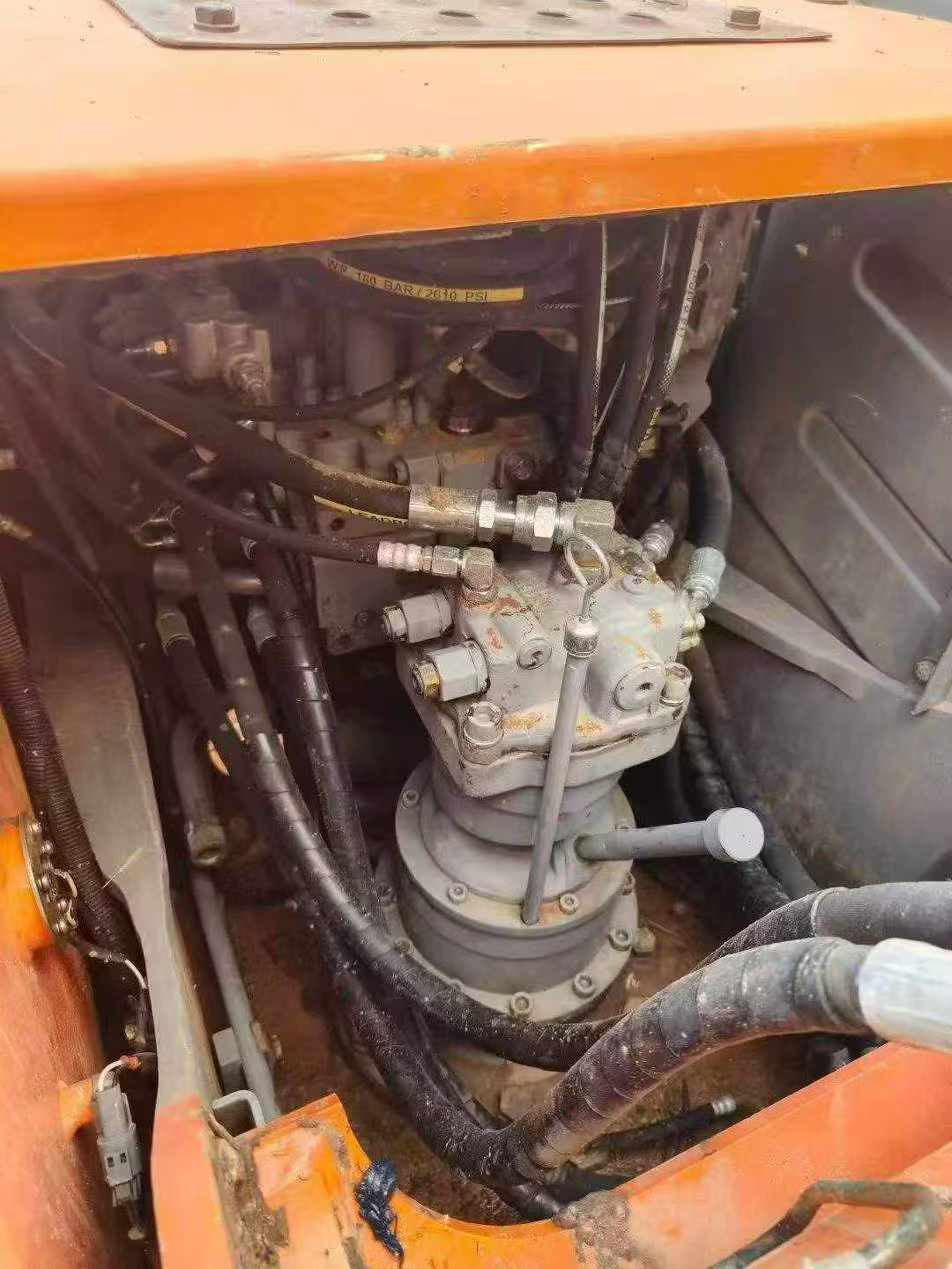 Buy Hitachi ZX120 Used Excavator / 4 Used Hitachi ZX120 Excavator 2015 Model / 4