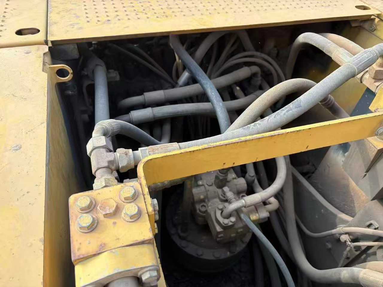 Used Caterpillar 320D Excavator 2016 Model / 6