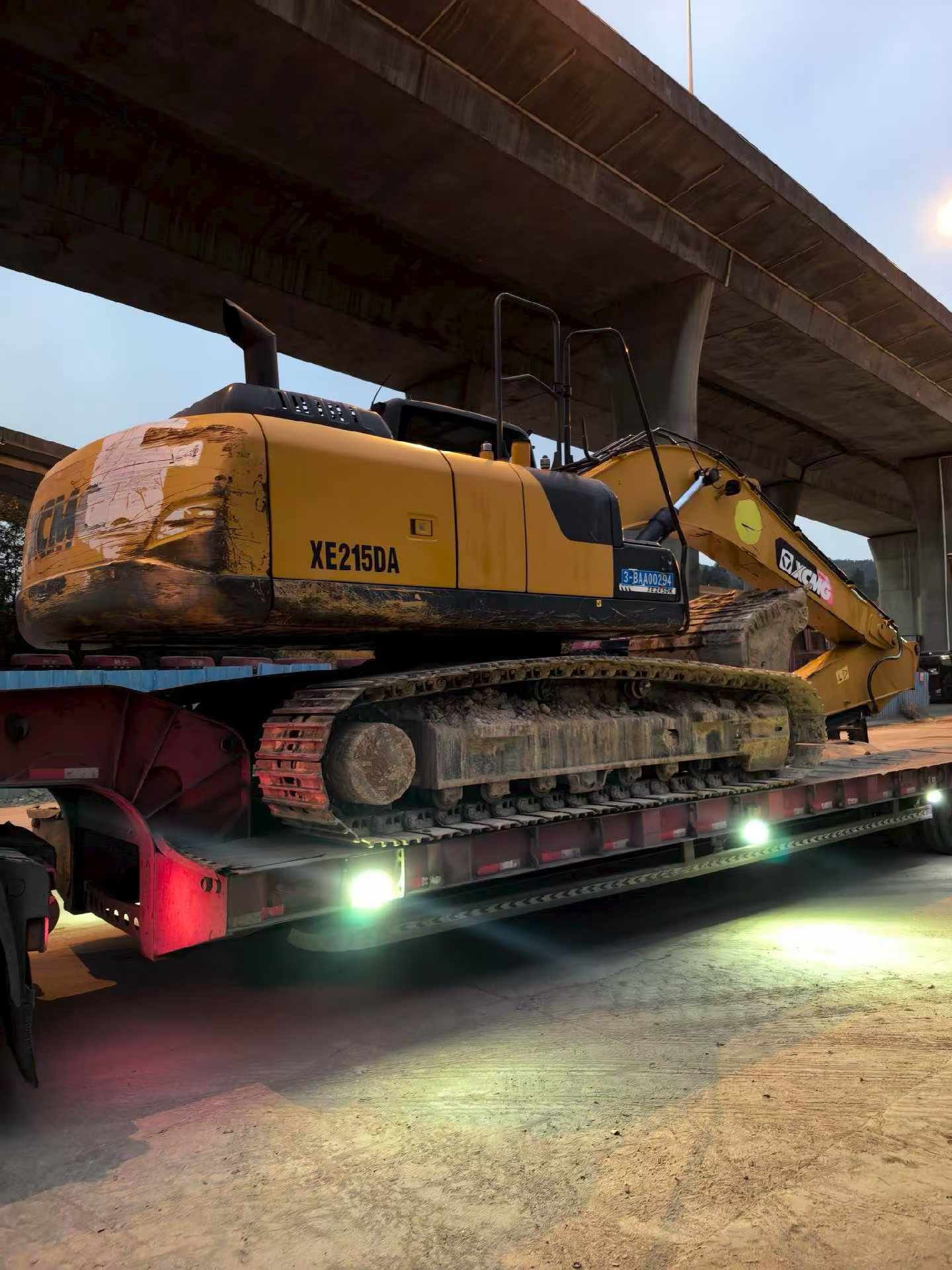 Used XCMG XE215DA Excavator 2020 Model / 3