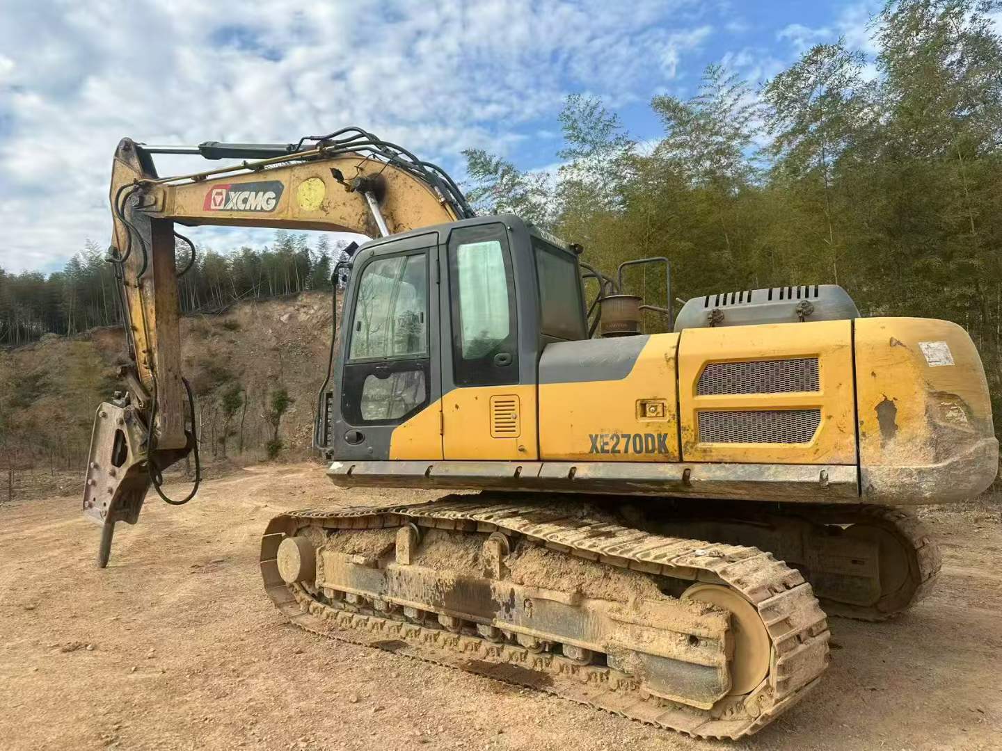 Buy XCMG XE270GK Used Excavator