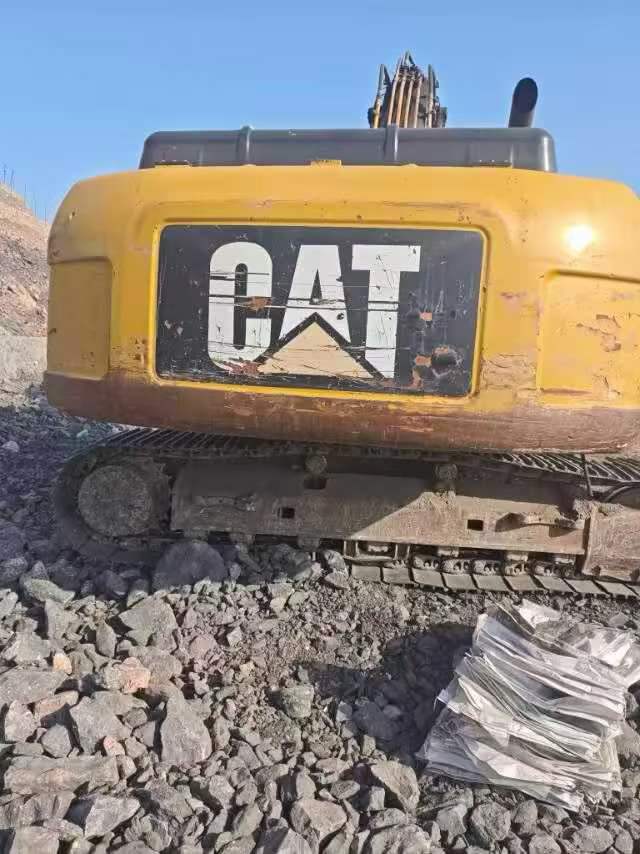 Used Caterpillar 320D Excavator 2013 Model / 2