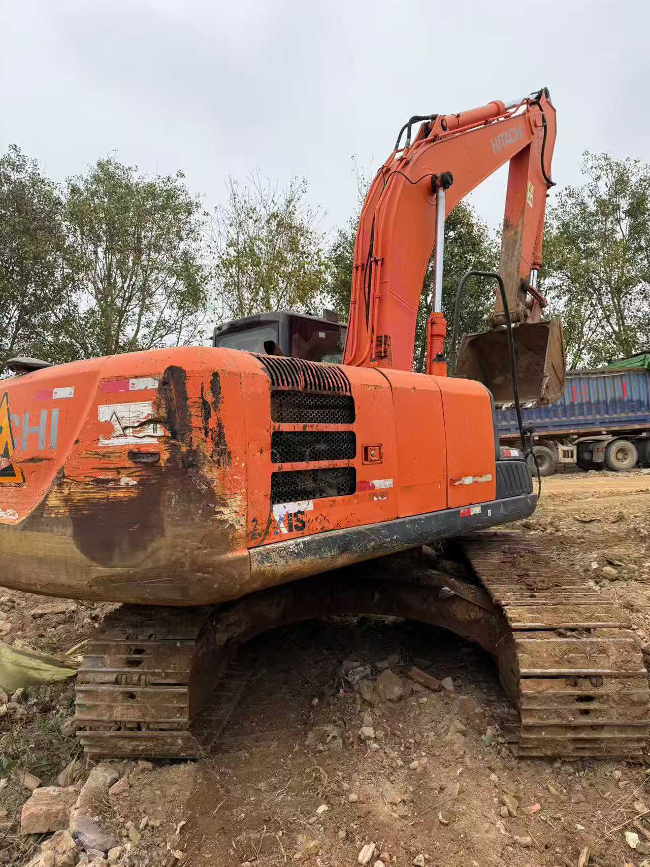 Used Hitachi ZAXIS200 Excavator 2015 Model / 3