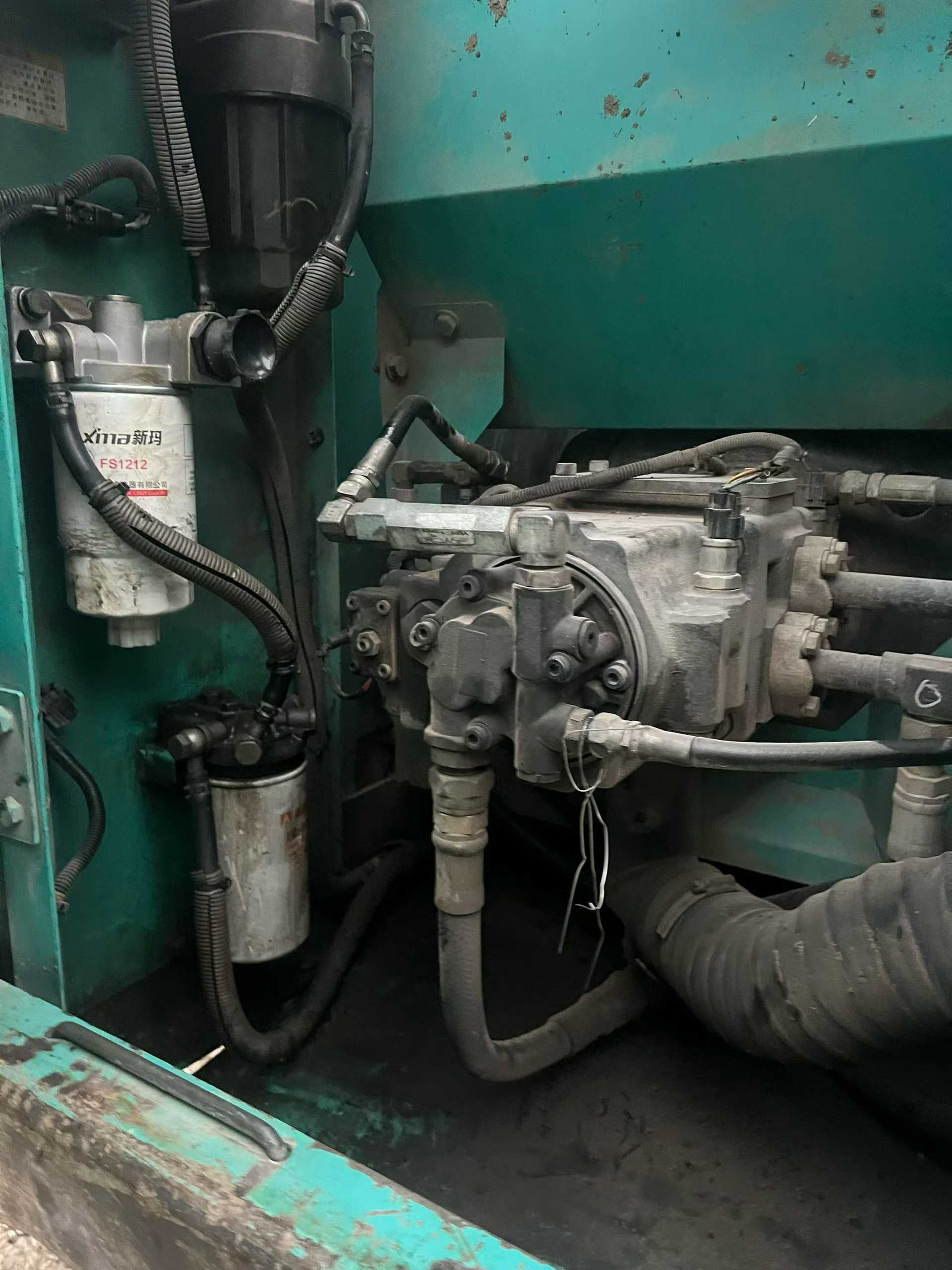 Used Kobelco SK140 Excavator 2012 Model / 2