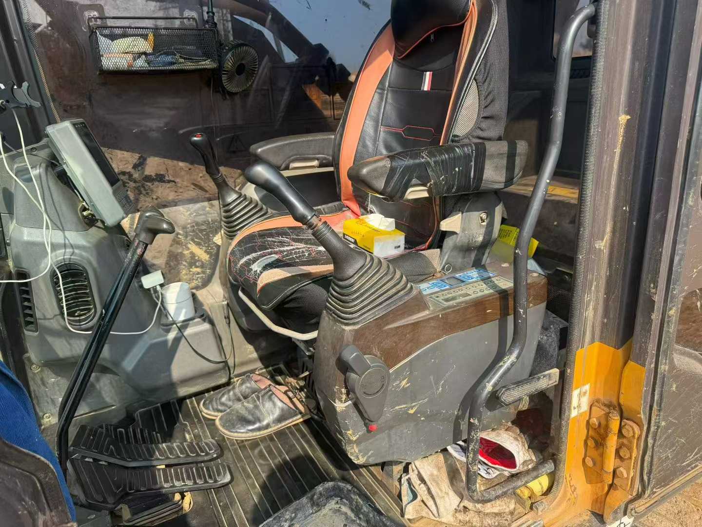 Used Sany SY215C-9 Excavator 2014 Model / 2