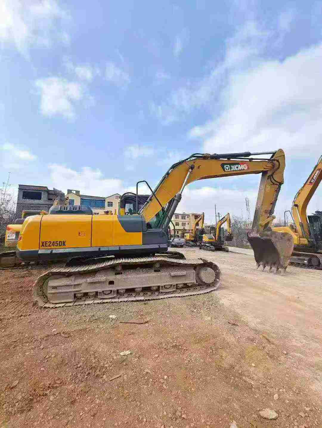 Used XCMG XE245D Excavator 2021 Model / 5