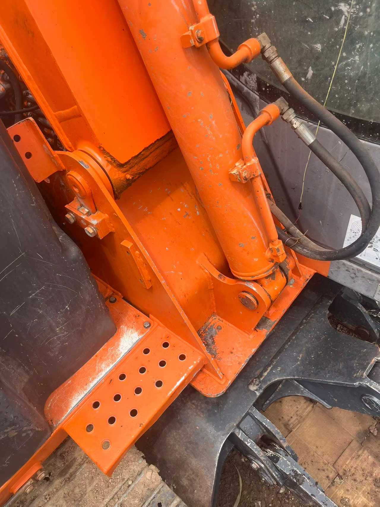 Buy Hitachi ZAXIS200 Used Excavator / 5 Used Hitachi ZAXIS200 Excavator 2012 Model / 5