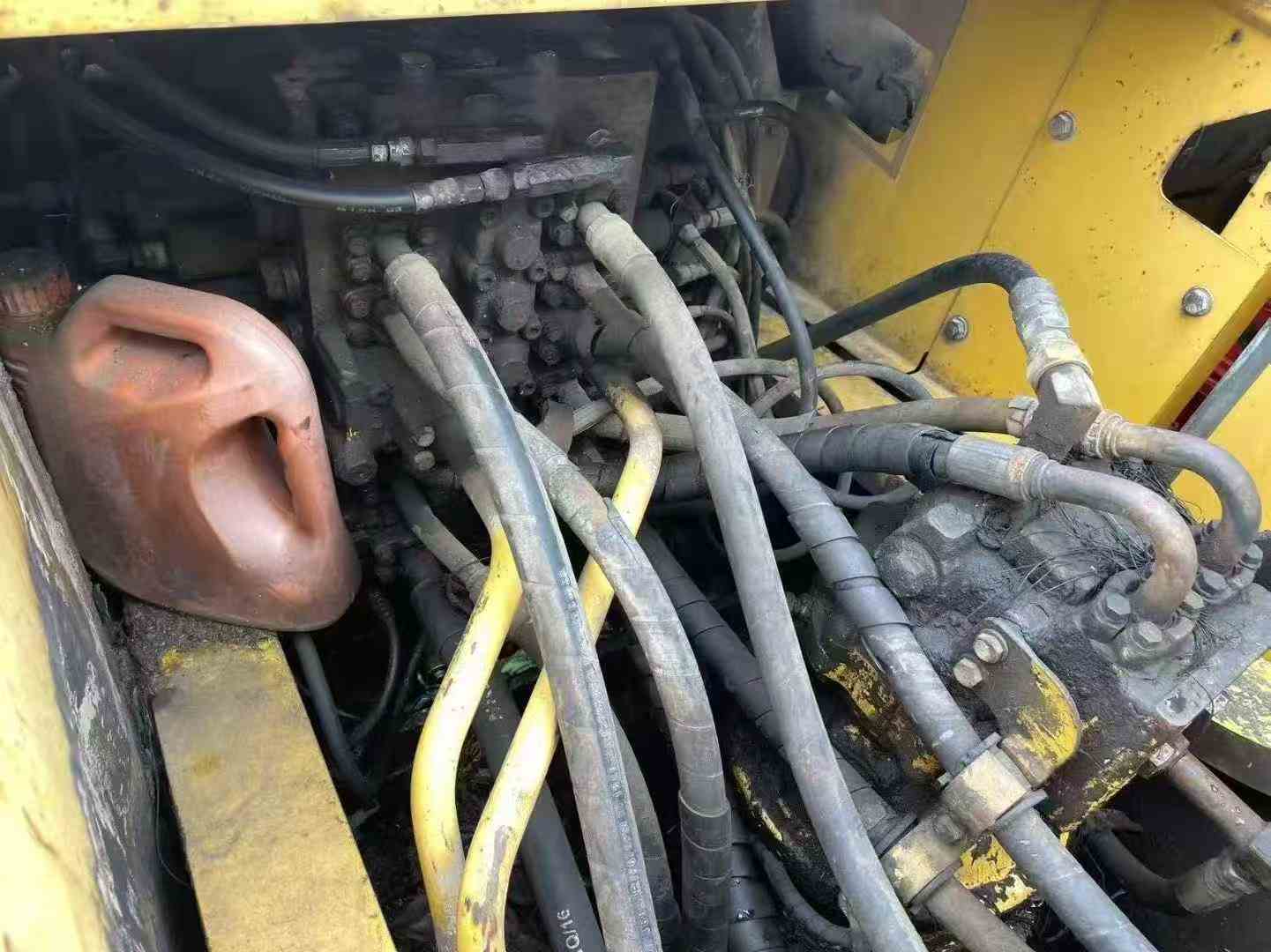 Used Komatsu PC70-7 Excavator 2011 Model / 2