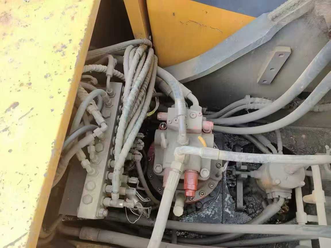 Used Sany SY215ACE Excavator 2011 Model / 4