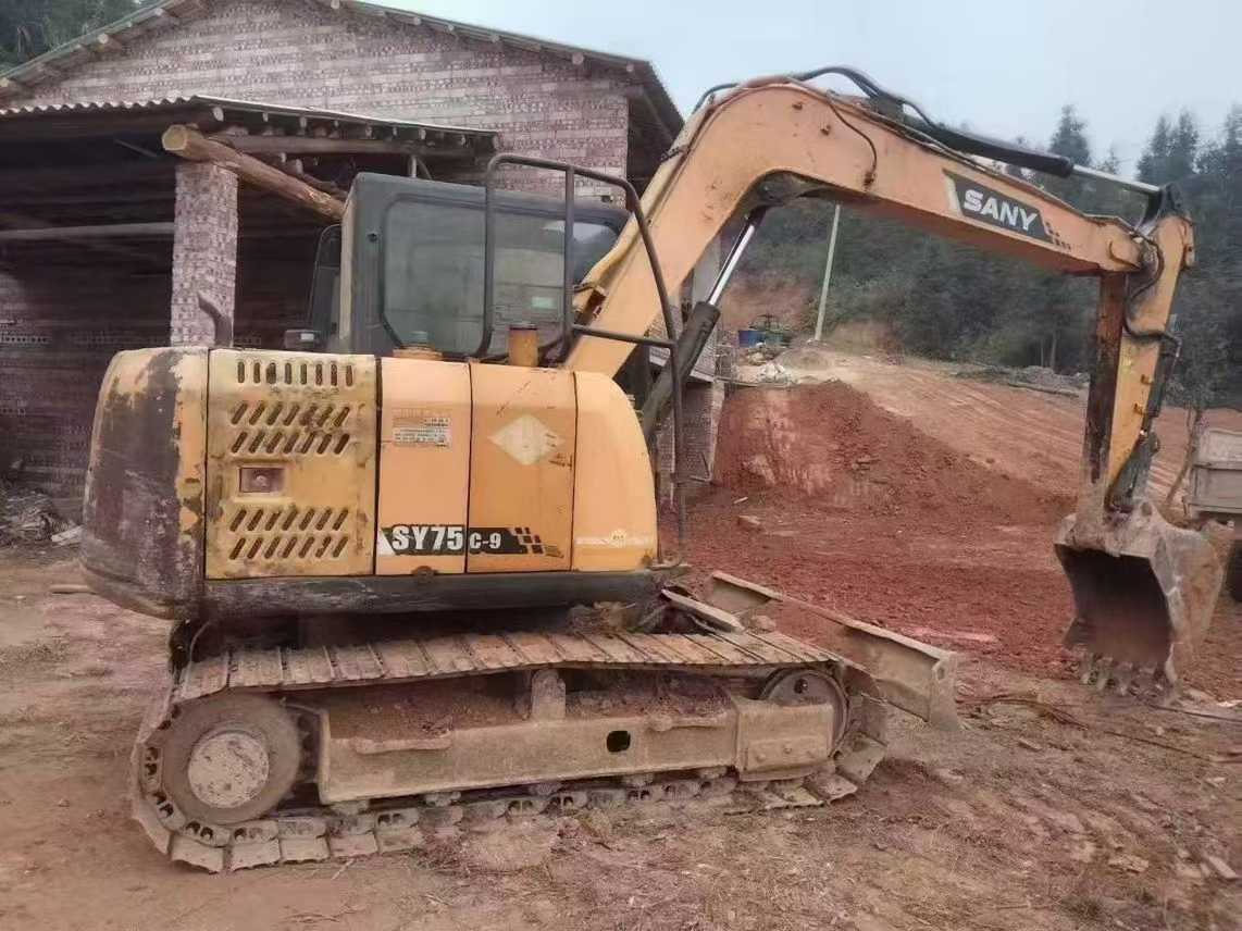 Used Sany SY75 Excavator 2014 Model / 8