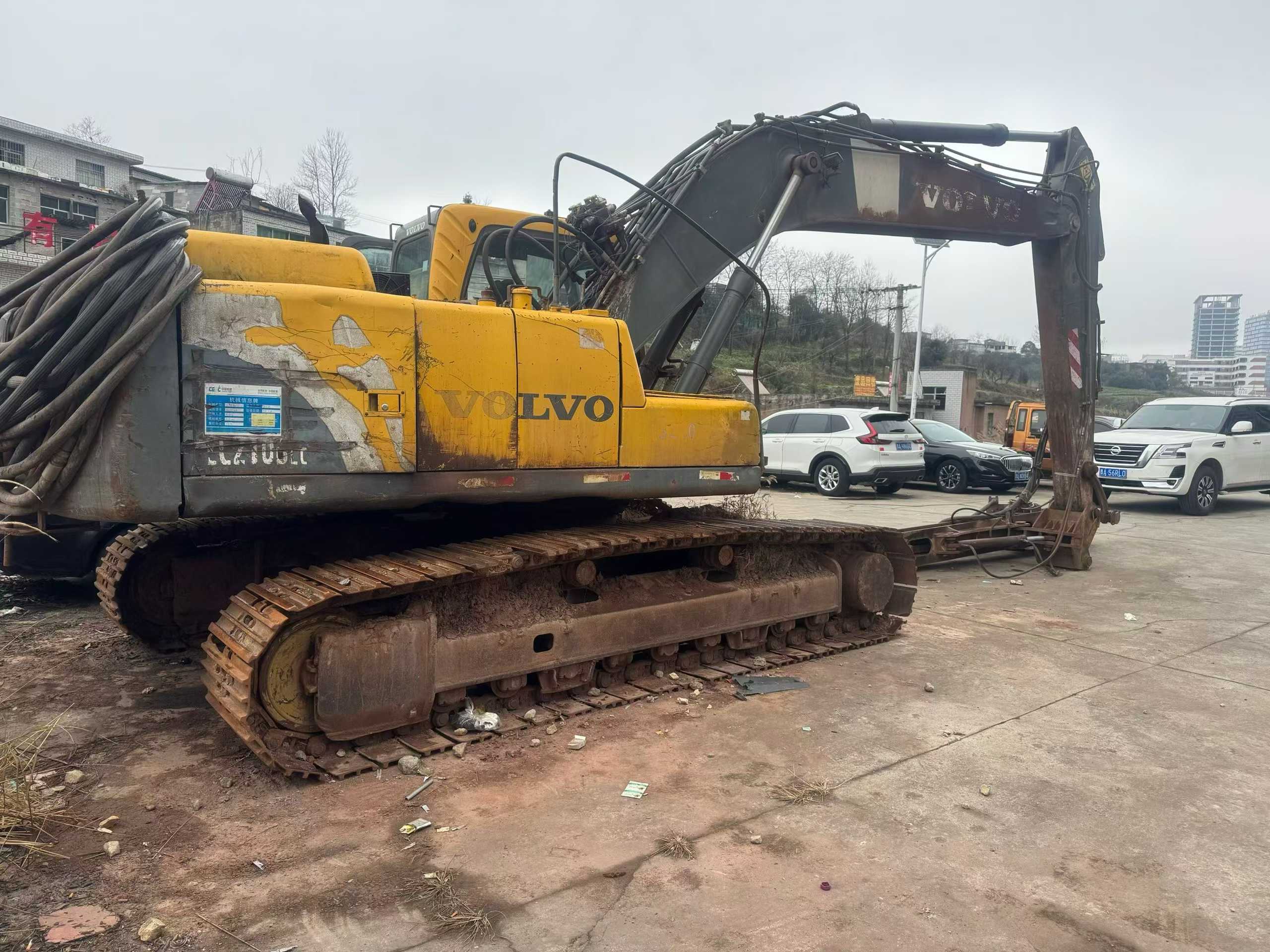 Used Volvo EC210BLC Excavator 2016 Model / 9
