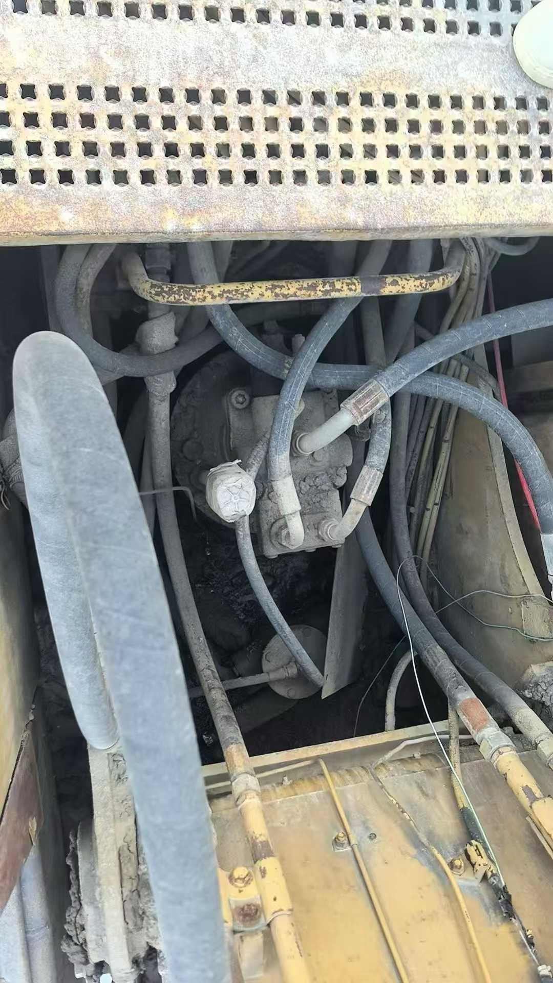 Used Caterpillar 320B Excavator 2016 Model / 2