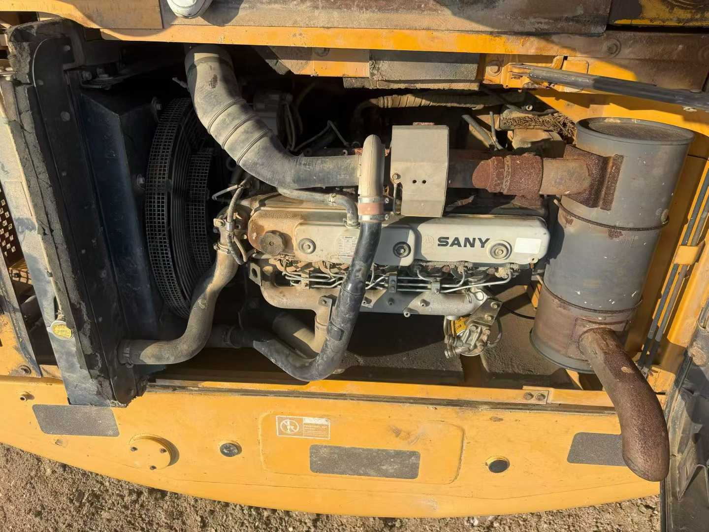 Used Sany SY215C-9 Excavator 2014 Model / 4