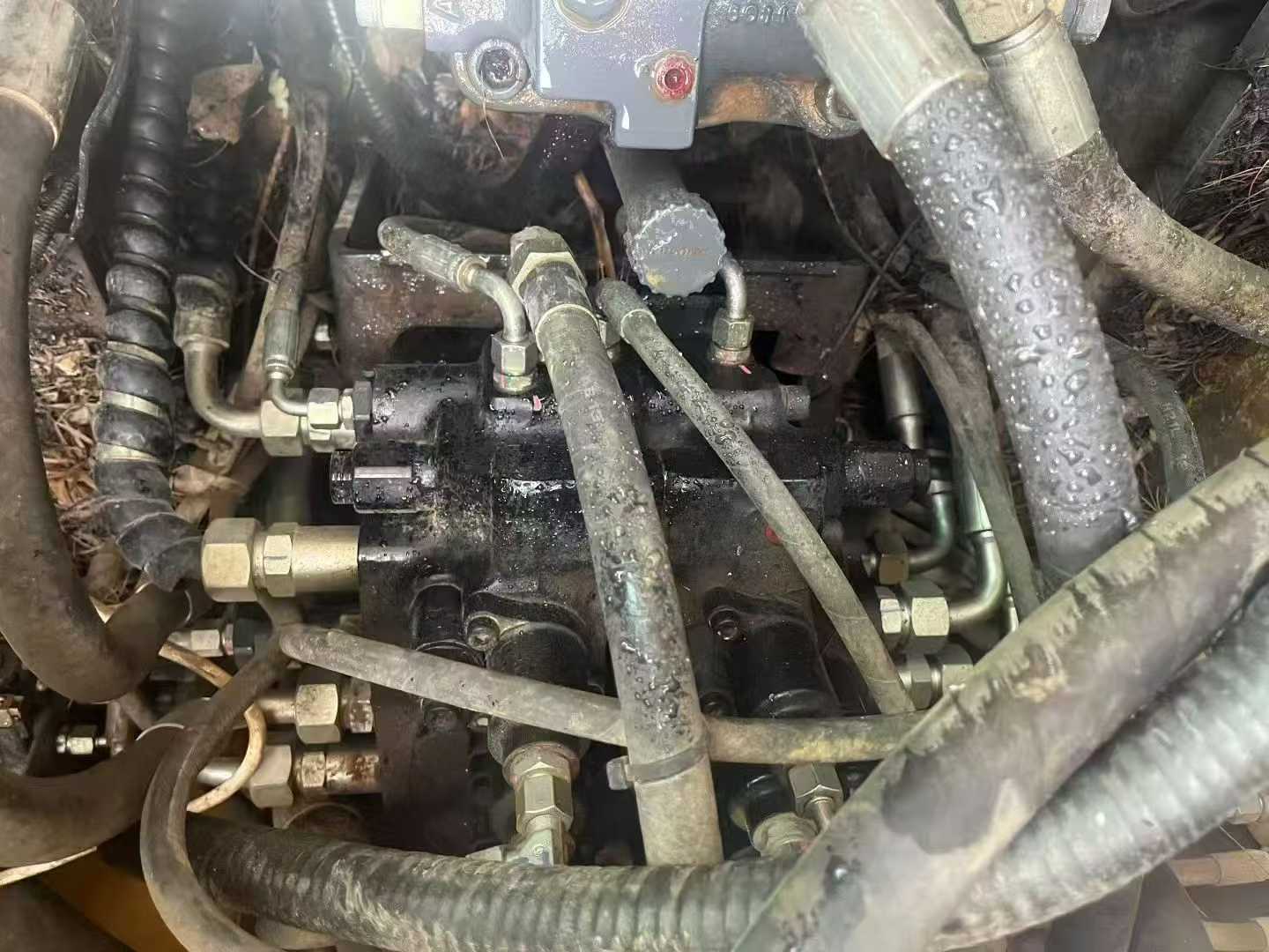 Used XCMG XE135GA Excavator 2022 Model / 4