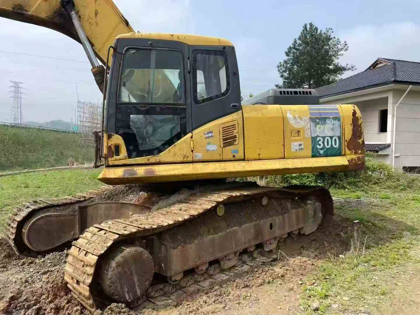 Used Komatsu PC70-7 Excavator 2011 Model / 4