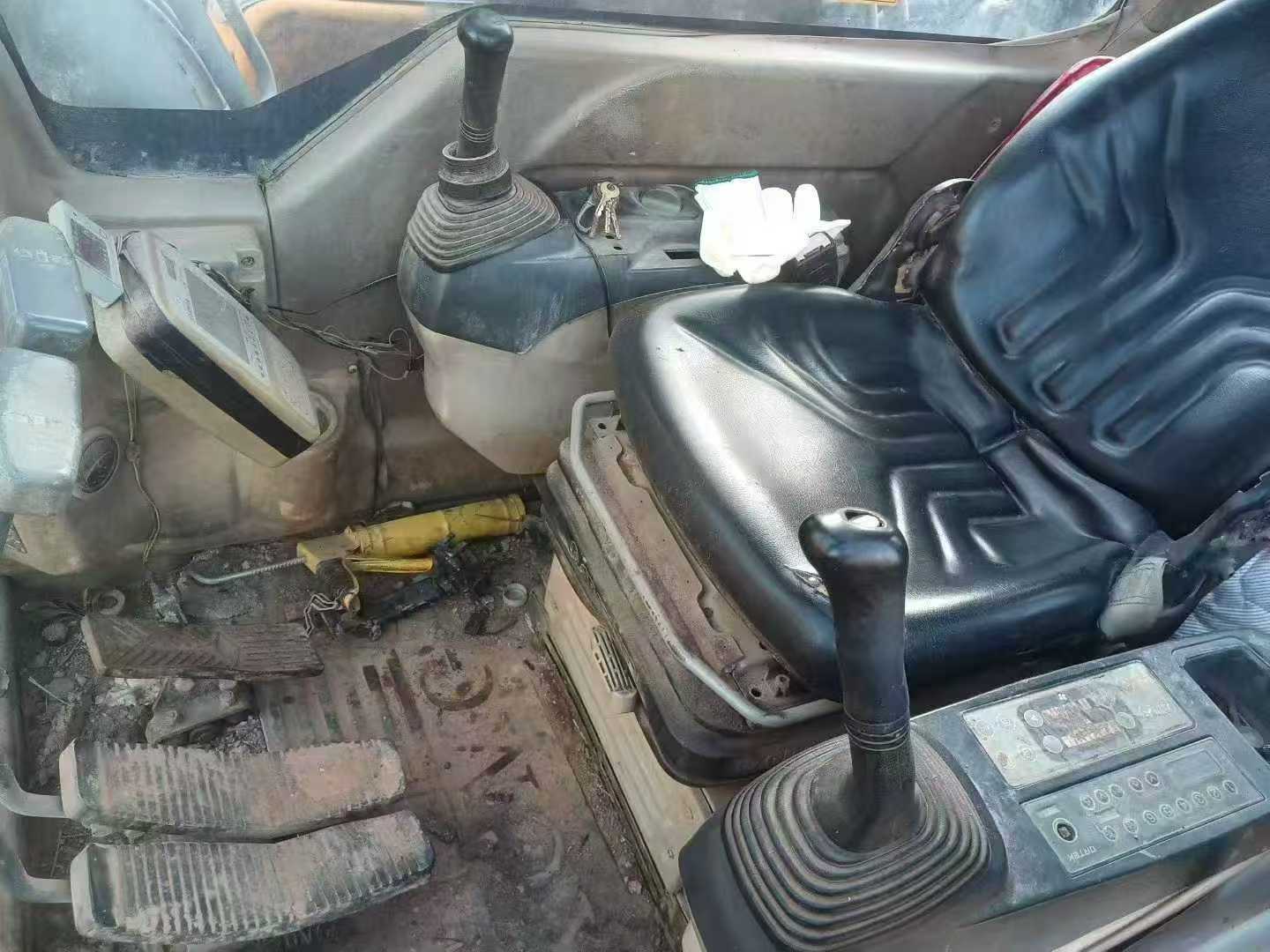 Used XCMG XE230 Excavator 2010 Model / 9